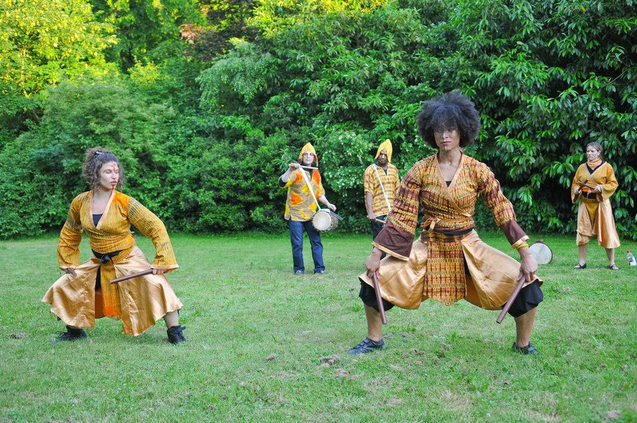 Evry Daily Photo - Cie Afrodite - Fete Mille et une Lumieres 147.jpg